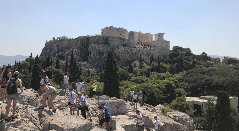 Athens: Private 4-Hour Tour with Acropolis and Old Town - Ending near Metropolitan Square: wrap-up views and smart next steps