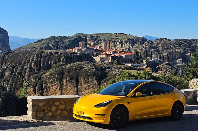 Athens Private Airport Transfers: Arrivals and Departures - How the Driver Finds You: Calls, WhatsApp, and Real-World Timing