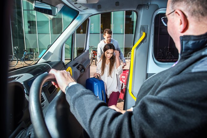 Athens Private Departure Transfer to Piraeus Cruise Port - The drive: what you should expect once you’re in the car
