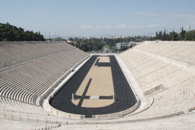 Athens: Private Full-Day Sightseeing Tour - Temple of Olympian Zeus: a fast stop with big scale