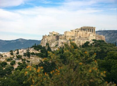 Athens Private Walking Tour in Spanish - What You’ll See: A Central Athens Loop From Syntagma to Monastiraki