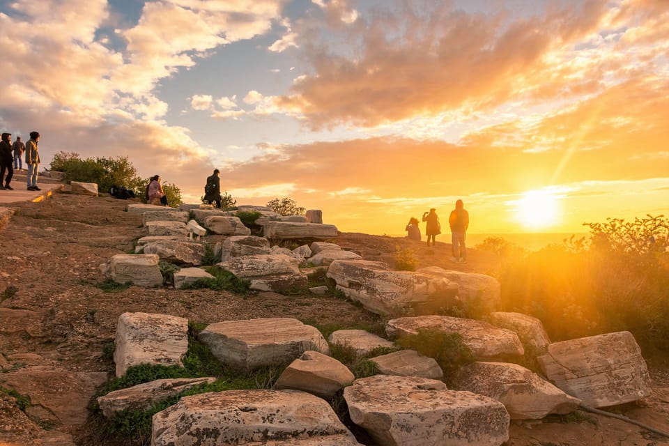 Athens Riviera: Poseidon Temple & Lake Vouliagmeni Day Tour - Key things you’ll notice right away