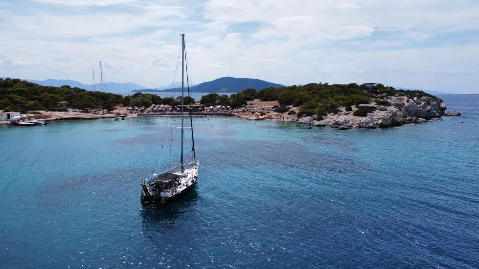 Athens Riviera: Private daily sailing cruise with lunch - Vouliagmeni Bay: Cliffs, Quiet Water, and Another Chance to Snorkel