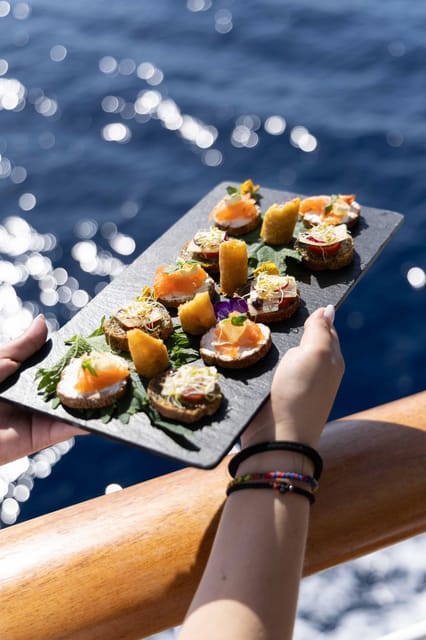 Athens: Saronic Islands Cruise with VIP Area Seating & Lunch - Price and Value: Is $276 Per Person a Smart Deal?