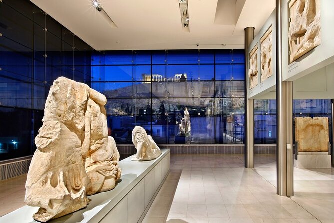 Athens sightseeing Spanish guided tour with Acropolis and museum - Temple of Olympian Zeus: a big scale reminder