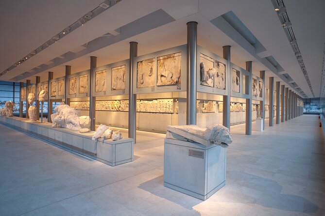 Athens sightseeing Spanish guided tour with Acropolis and museum - Coach comfort: Wi-Fi, A/C, and headsets