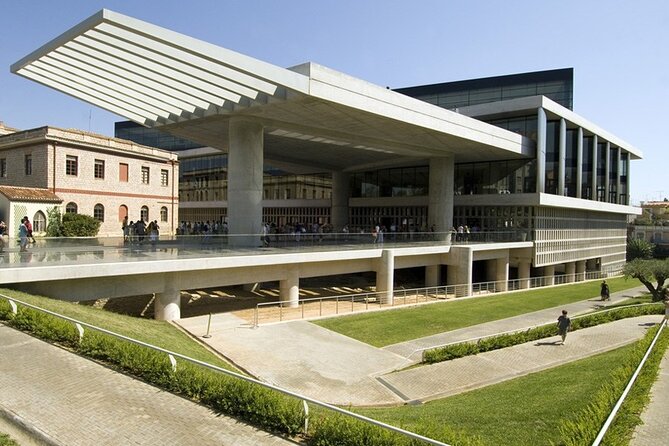 Athens sightseeing Spanish guided tour with Acropolis and museum - Price and value: what you’re paying for at about $130