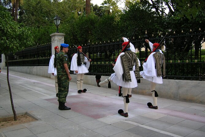 Athens Social and Political Walk - The slideshow and the theme threads you can reuse later