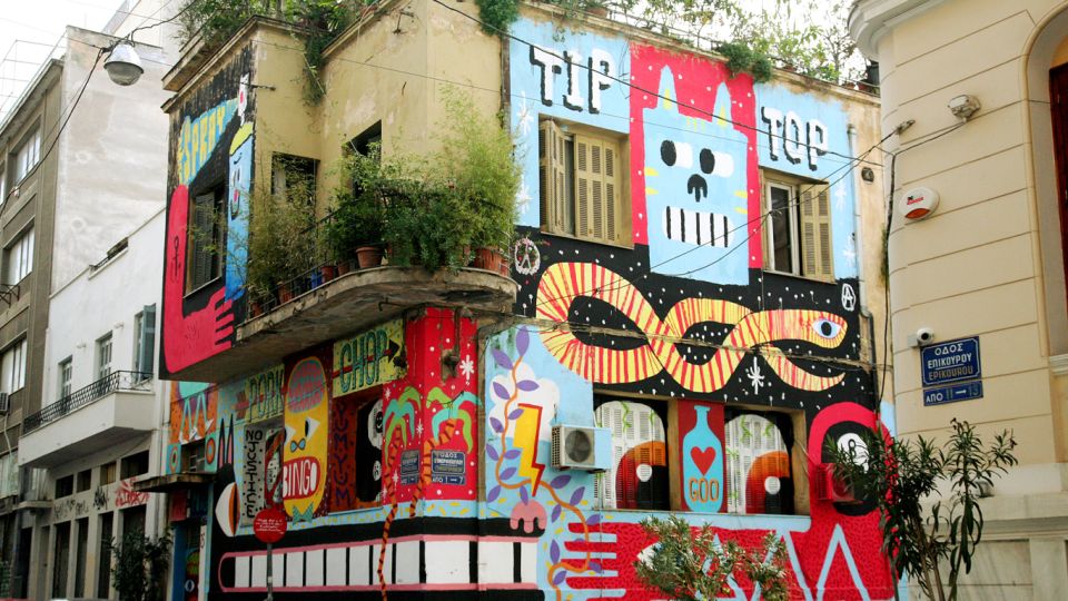 Athens: Street Art Treasure Hunt with Food Stop - How the smartphone riddles and reward redemption work