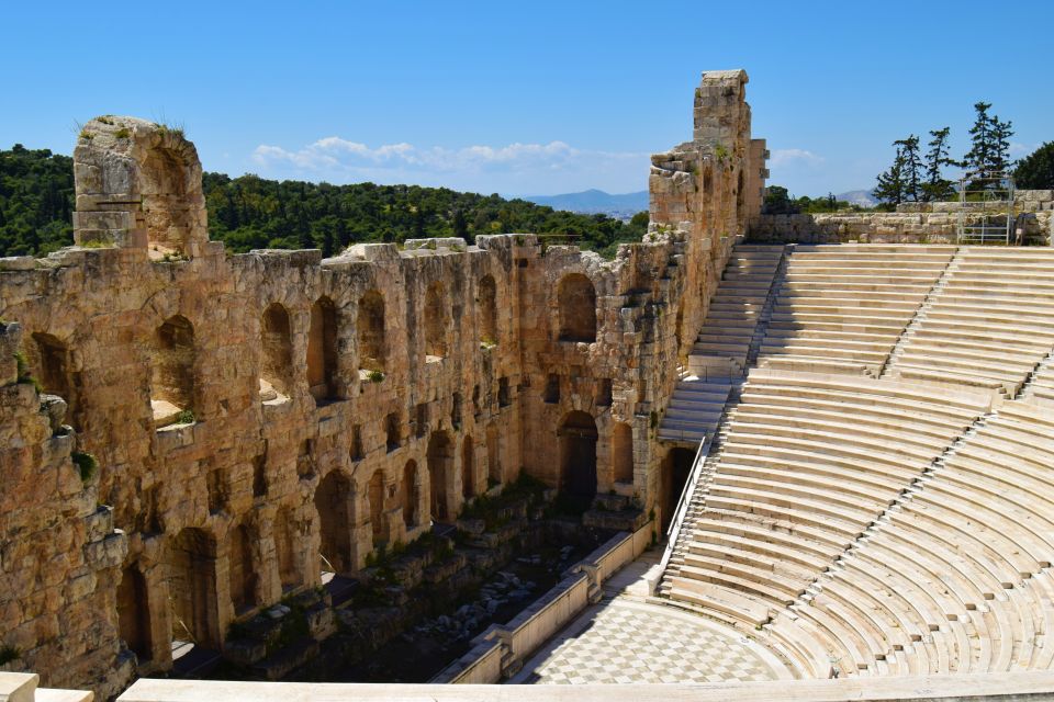 Athens: The Acropolis and Acropolis Museum Tour in Dutch - What to bring (and what to avoid) for a smoother hill-and-museum day
