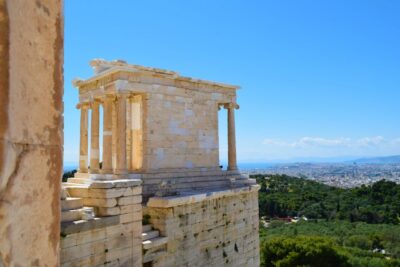 Athens: The Acropolis Guided Walking Tour in Dutch - Meeting outside Metro Acropoli: how to arrive without stress