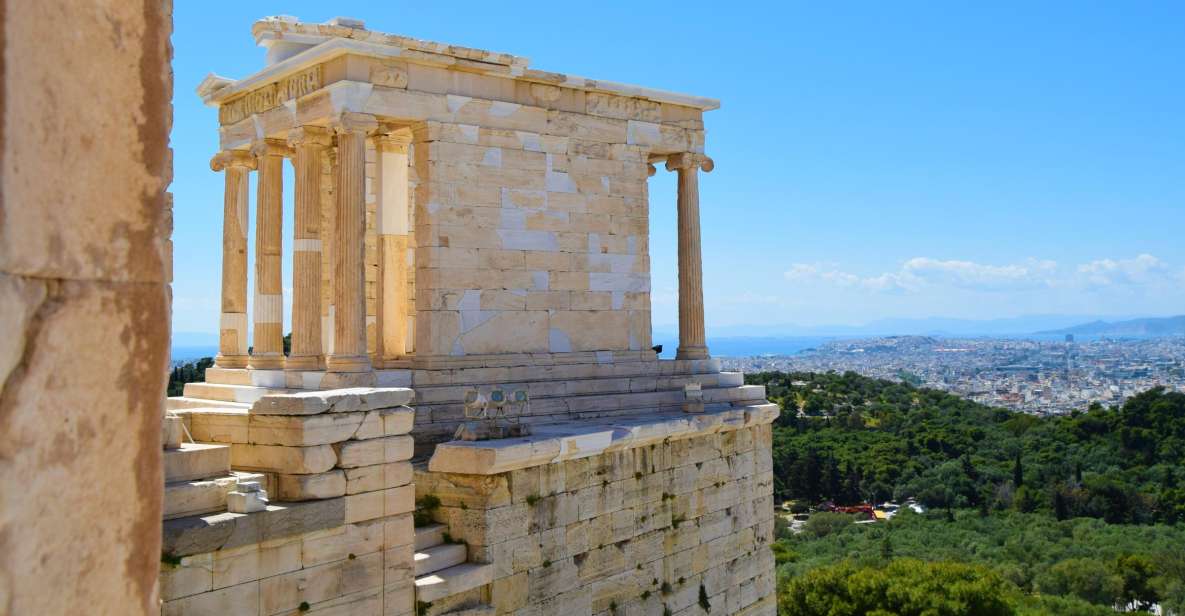 Athens: The Acropolis Guided Walking Tour in Dutch - Propylaea up to the top temples: the route sets your bearings fast