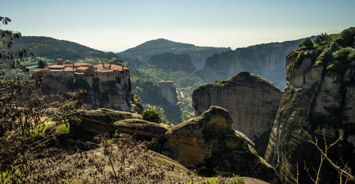 Athens to Meteora, Day Trip with Local Guide,up to 9 people - How the day flows: pacing, walking, and what to do about meals