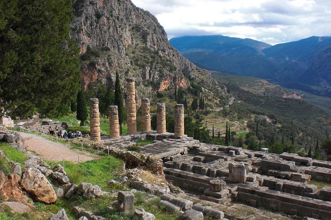 Award-Winning 2-Day Private Delphi & Meteora Tour - Meteora at Sunset: When the Rocks Turn Magical