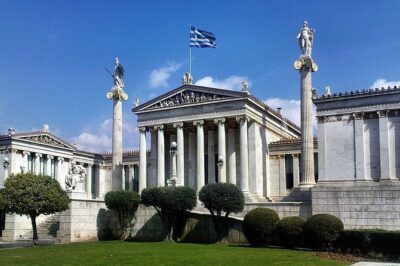 Best of Athens in a Fast Tour - Your driver customizes the city loop, not the other way around