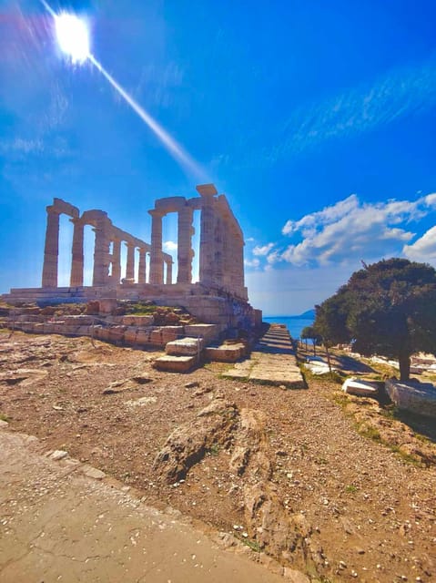 Cape Sounio: Private Sunset Tour to Temple of Poseidon - Lake Vouliagmeni Photo Stop: A 15-Minute Scenery Reset