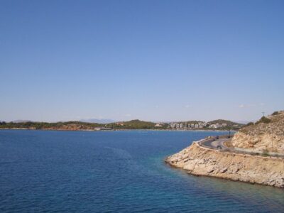 Cape Sounion Private Half-Day Tour fromAthens centerPiraeus - Lake Vouliagmeni’s healing waters and sunken caves