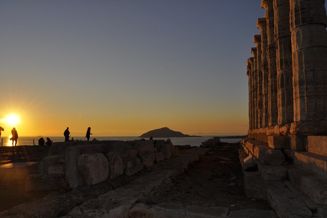 Cape Sounion & Vouliagmeni Lake Private Half-Day Trip from Athens - Stop 1: Kavouri Beach for a quick Aegean reset