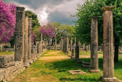 Classical Tour of Greece Four Days from Athens - Day 1: Corinth Canal, Epidaurus theatre, Mycenae, then an Olympia night
