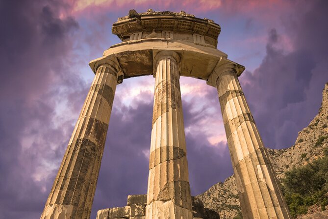 Delphi and Meteora, 2-Days Private Tour - Overnight in Kalabaka: Dinner Plans and Next-Day Views