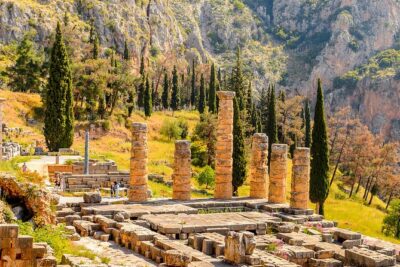 Delphi Day tour for groups from Athens - Delphi Ancient Town: Omphalos, theater views, and a self-paced hour