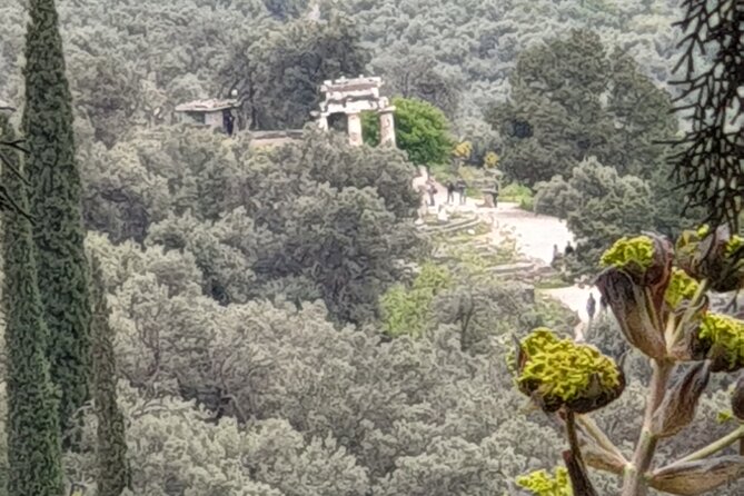 Delphi - Exploring Greece’s Ancient Past - The Art and Statues Moment: Eniochos, the Twin Brothers, and the Sphinx of Naxos