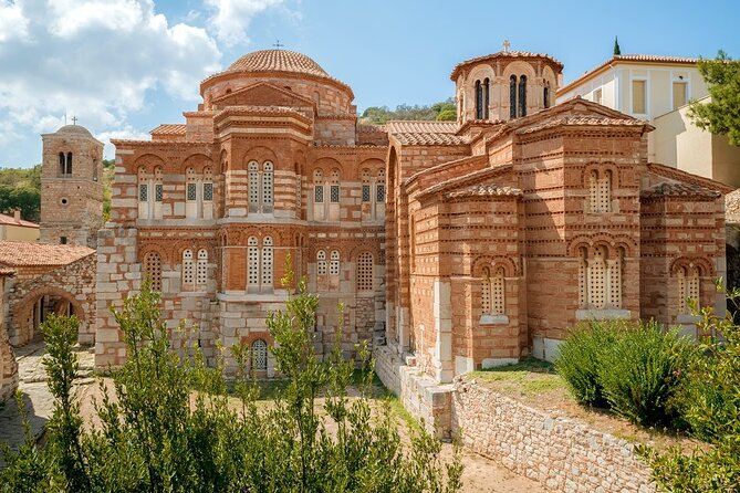 Delphi, Hosios Loukas Monastery full day private tour from Athens - Delphi Archaeological Museum: Where You’ll Put Faces to the Ruins