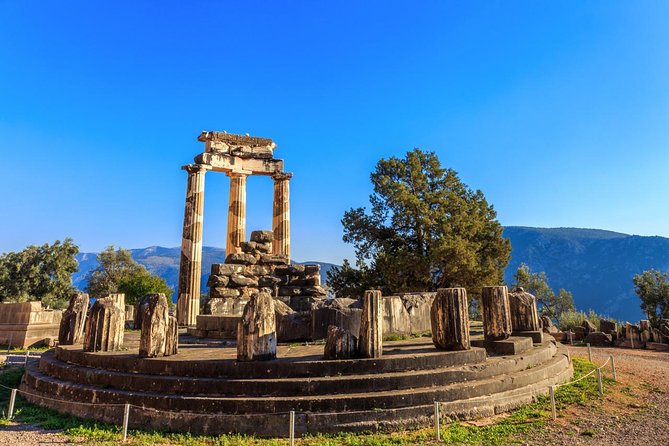 Delphi & Meteora Two (2) days Tour - Planning your Delphi and Meteora two-day arc from Athens