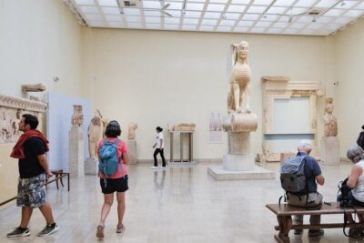 Delphi One Day Tour - The morning route: Thebes and Arachova before the big site