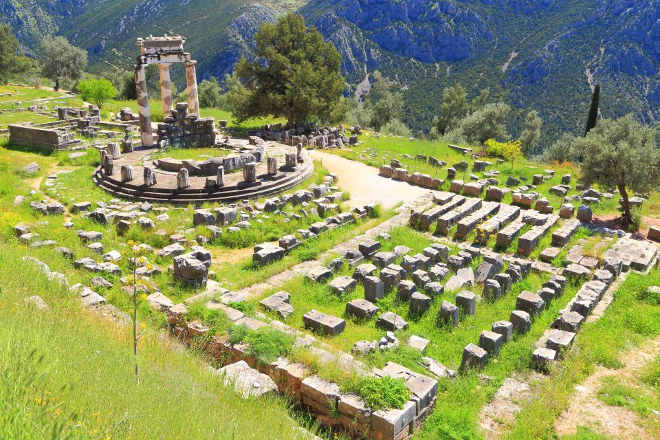 Delphi: Private Day Tour from Athens with Luxurious Vehicle - Delphi by private car: why comfort matters on a long day