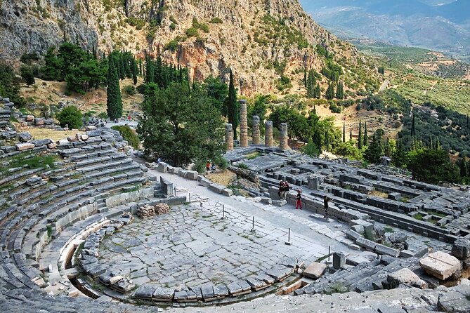 Delphi Private Full Day Tour from Athens - Hosios Loukas Monastery: Byzantine Mosaics and a Strong First Stop