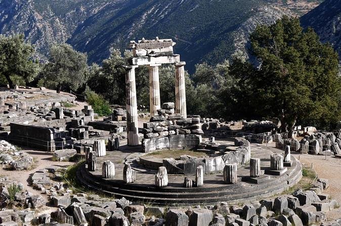 Delphi, Thermopylae full day private tour from Athens - How the Delphi and Thermopylae day runs from Athens