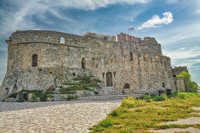 Discover Corinth-Nafplio: All Day Tour Through History and Beauty - Temple area context at Corinth: the Dorian columns you can still picture