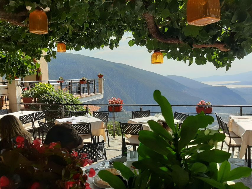 Feel Ancient thermal Spa Visit Delphi, Leonidas ℨoo Spaʀtan - Delphi with context: Why the pre-ruins talk matters