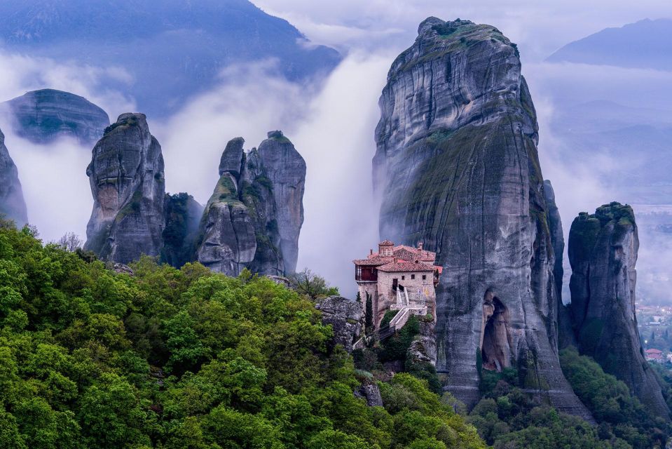 From Athens: 2 Days Meteora, Thermopylae & Delphi Tour - Why Meteora, Thermopylae, and Delphi make sense in two days