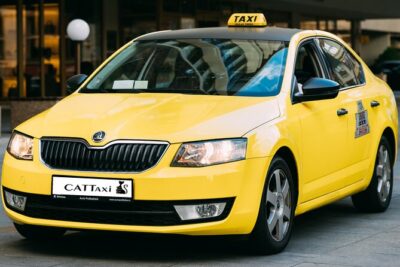 From Athens Intl. Airport to Athens centre - Cars, Capacity, Wi-Fi, and the Small Comforts That Matter