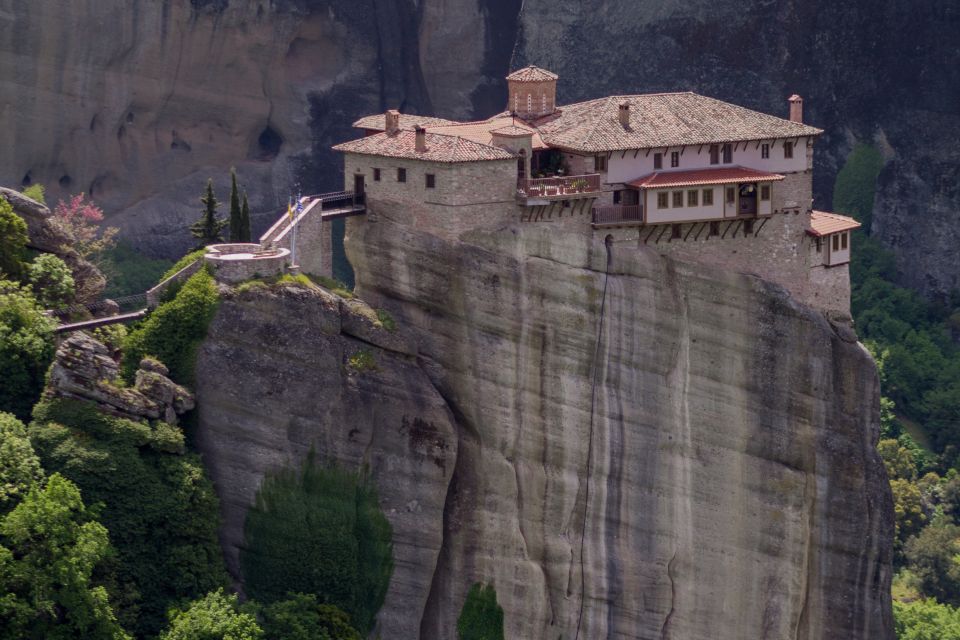 From Athens: Meteora Train Trip with Overnight Stay - Should you book this Athens-to-Meteora overnight train tour?