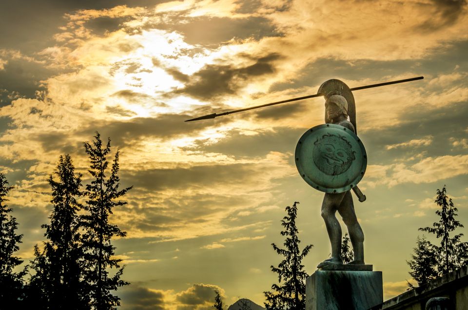 From Athens: Private Day Tour to Meteora and Thermopylae - A private Meteora and Thermopylae day that avoids the usual scramble