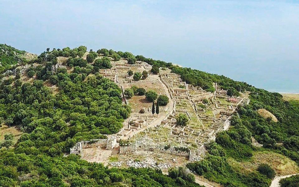 From Athens: Private Historic Tour to Marathon & Thermopylae - Should you book this Marathon & Thermopylae day trip?