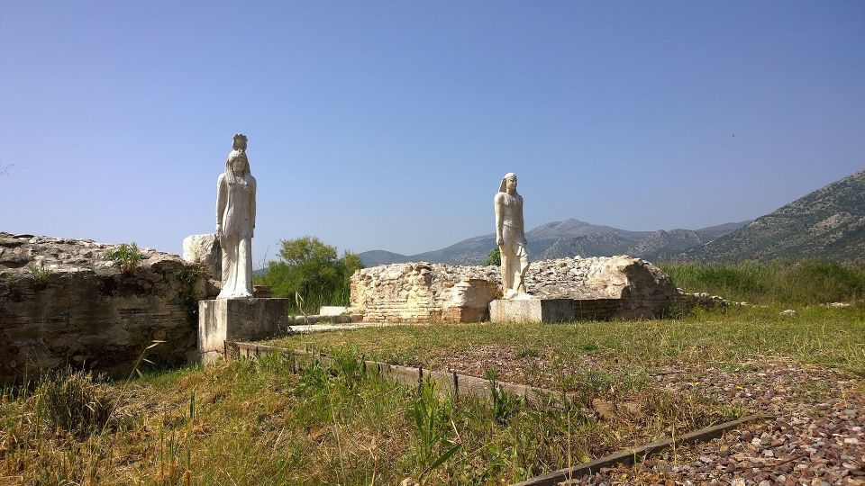 From Athens: Private Historic Tour to Marathon & Thermopylae - A private Athens day with real battle-site context