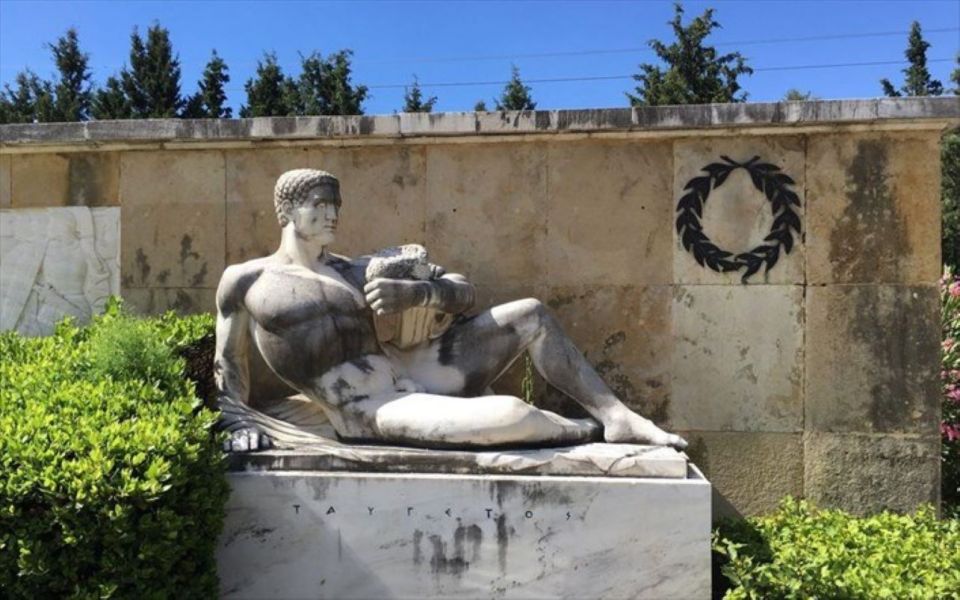From Athens: Private Historic Tour to Marathon & Thermopylae - Marathon: turning a name into a location you can picture