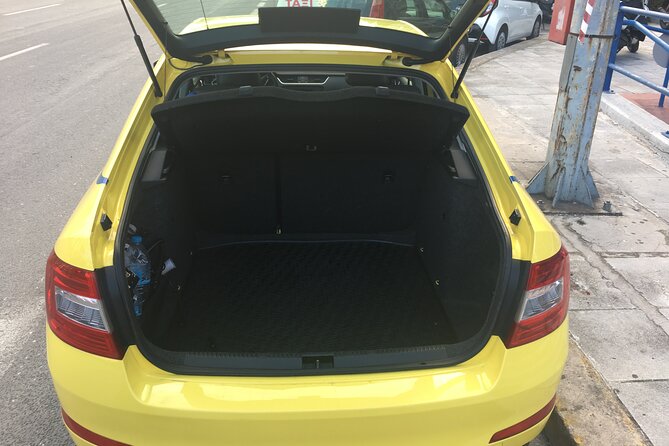 From central Athens to Piraeus Port - Taxi vs. Minivan: Choosing the Right Vehicle for Your Group