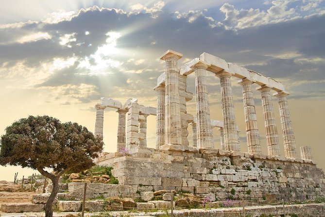 Full-day or Half-Day Trip from Athens to Cape Sounion - Vouliagmeni Beach: free time plus a local lunch recommendation