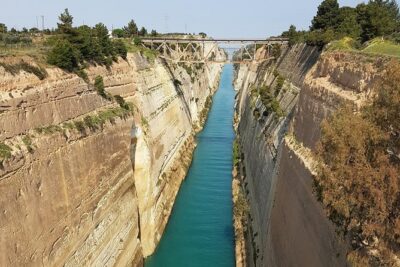 Full day tour Ancient Corinth with wine or olive oil tasting - Corinth Canal: the 90-meter drop that gets your attention