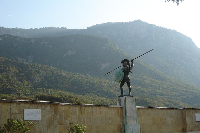 Full Day Tour to Meteora and Thermopylae Including Dinner - Dinner in Athens at Theodores Grill Corner