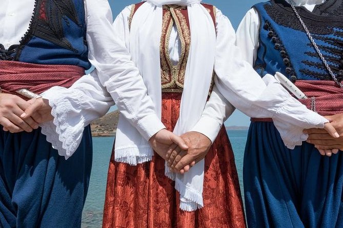 Greek Dancing in Plaka with 3-Course Meal - The 3-course Greek dinner (plus included wine) and what it’s like