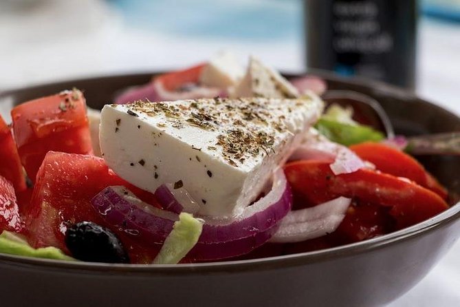Greek Dancing in Plaka with 3-Course Meal - Transfers, pickup timing, and the reality of Athens traffic
