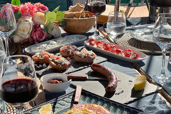Greek Gastronomy & Wine Pairing Cruise with a Sommelier in Athens - The Onboard Greek Feast: Why the Food Is the Main Event