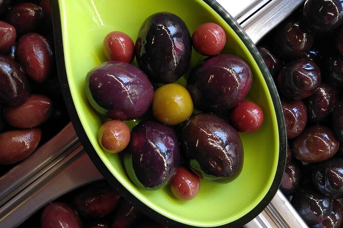Greek Olives and Olive Oil Tasting in Athens - The menu: exactly what you’ll taste in this olive-themed session