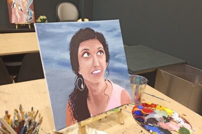 Guided Paint & Sip Workshop in Central Athens - Choosing your theme and getting real guidance